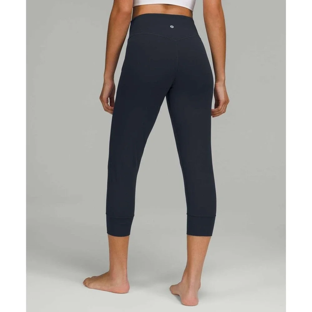 Lululemon Align High-Rise Joggers Cropped Sz 2 Black Nulu Soft Stretch Yoga Pant